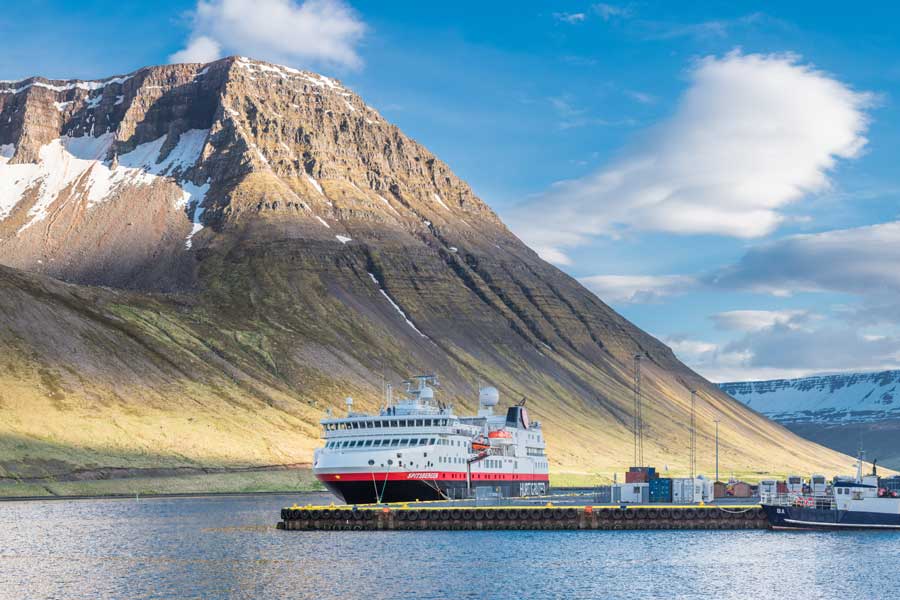 Hurtigruten Expeditie IJsland | Ontdek de Elementen van IJsland