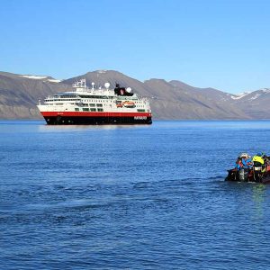 Hurtigruten Expeditie Spitsbergen, Groenland en IJsland