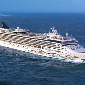 12 daagse IJsland Cruise met de Norwegian Star vanuit Southampton langs Verenigd Koninkrijk, Noorwegen en IJsland